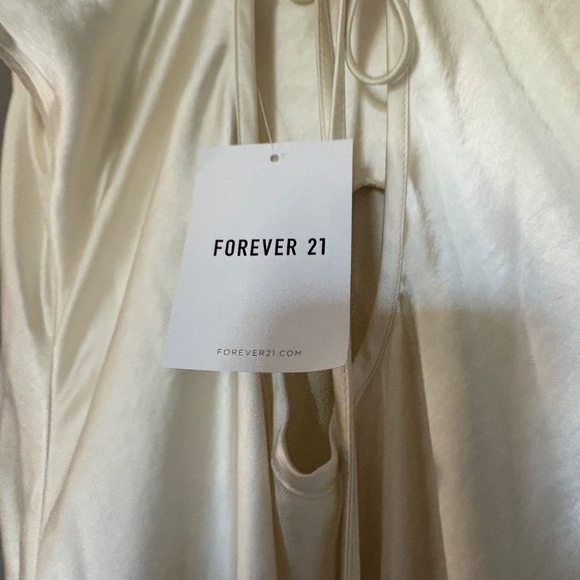 Leopard O-Ring Halter Maxi Dress - Picture 14 of 17